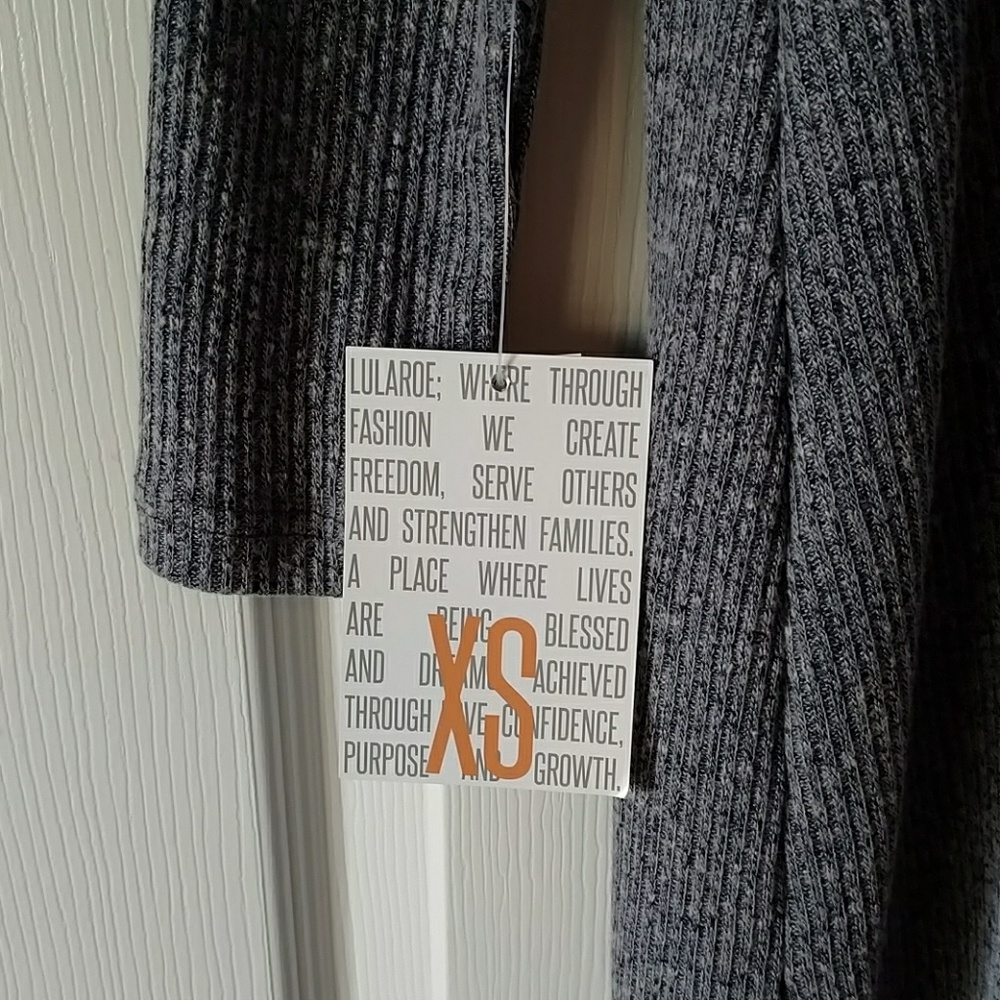 XS LulaRoe Sarah- NWT - Picture 4 of 4